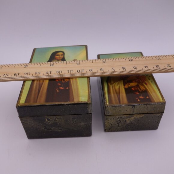 Set of Four Boxes w/ depictions of St Therese Virgen Milagrosa & Heart of Mary - Picture 5 of 16